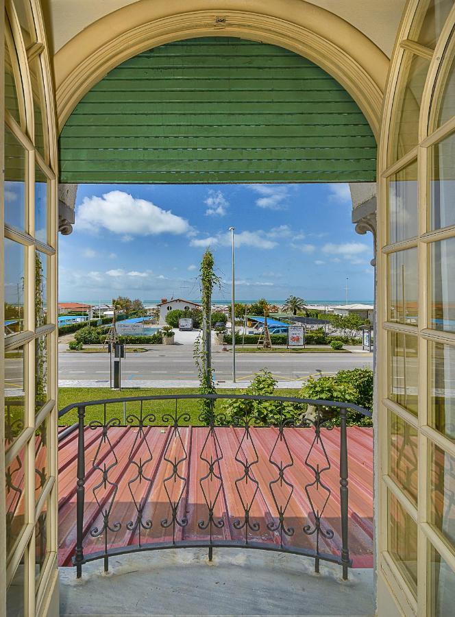 Hotel Poseidon Марина ди Пиетрасанта Екстериор снимка