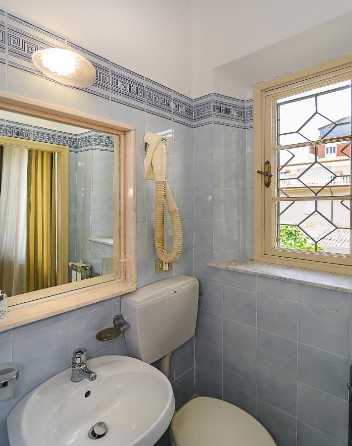 Hotel Poseidon Марина ди Пиетрасанта Екстериор снимка