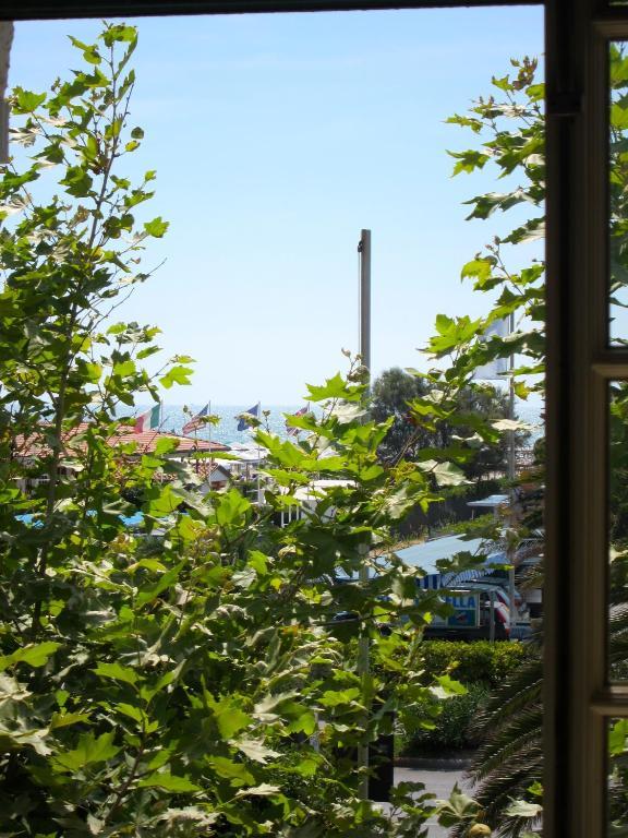 Hotel Poseidon Марина ди Пиетрасанта Екстериор снимка